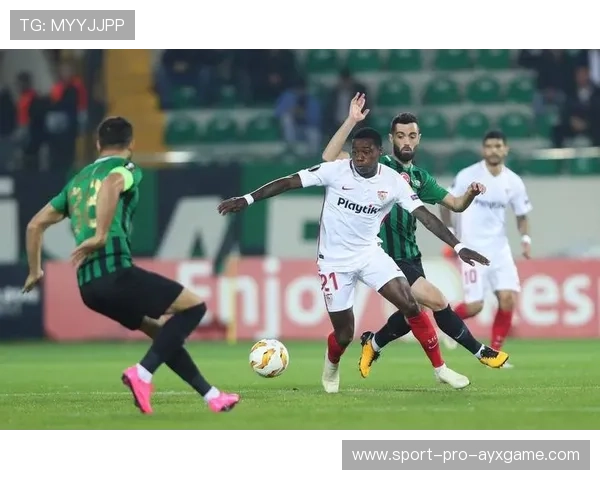 塞维利亚准备引入英冠最稳中卫，重塑防线新传奇